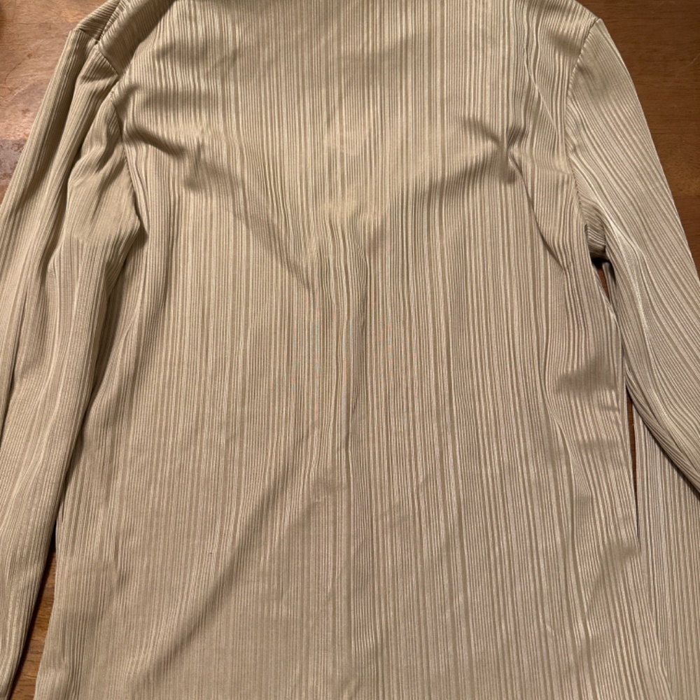 Long Sleeve Open Collared Ribbed Top - Picture 4 of 6